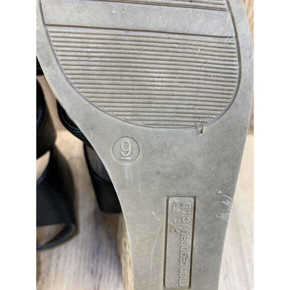 Montego Bay Club Strap back Wedges Women's Size 9 Black Faux Crisscross Open Toe - Picture 15 of 16